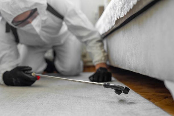 Professional Mosquito Control technician working in Pullman, WA